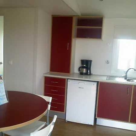 Parque De Campismo Orbitur Foz De Arelho. Parque de Campismo