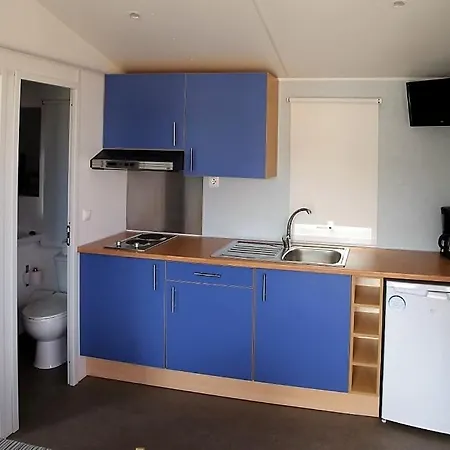 Parque De Campismo Orbitur Foz De Arelho. *