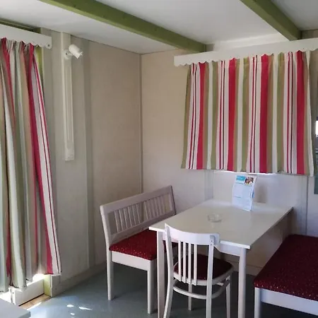 Parque De Campismo Orbitur Foz De Arelho. Parque de Campismo *