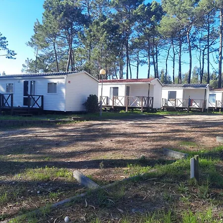 Parque De Campismo Orbitur Foz De Arelho. Кемпинг Фош-ду-Арелью