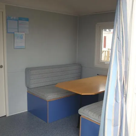 Parque De Campismo Orbitur Foz De Arelho. Campingplatz Foz do Arelho