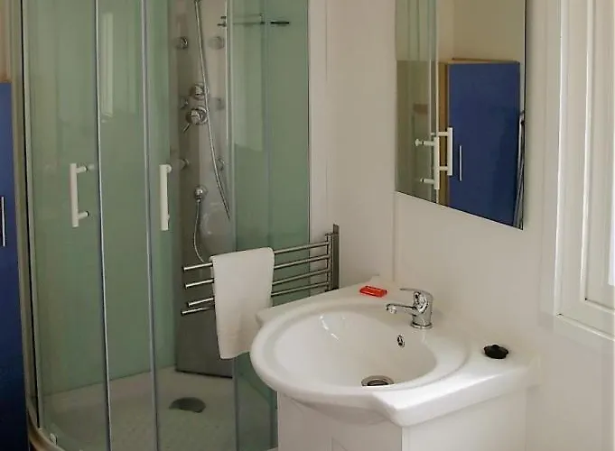 Campingplads Parque De Campismo Orbitur Foz De Arelho. *