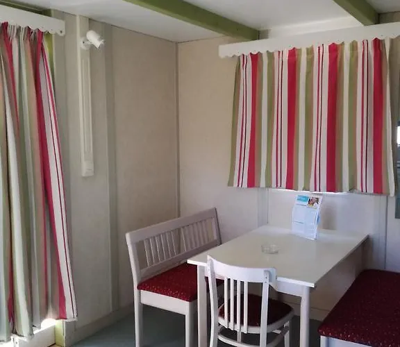 Parque De Campismo Orbitur Foz De Arelho. Campingplads *